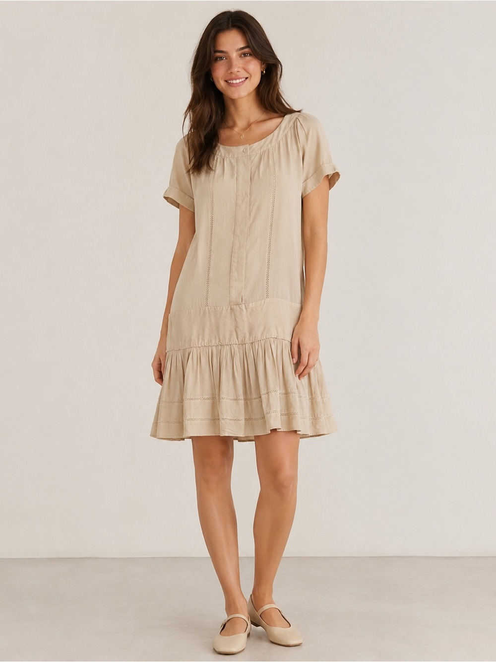 Elin kling Marciano Relaxed Short Sleeve Tiered Dress in Beige tan size XS